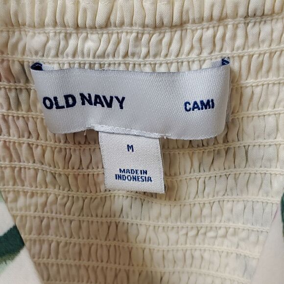Old navy sundress, medium  - Picture 2 of 4